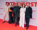 Bild: Rolf Vennenbernd/dpa
Zum prominenten Ensemble zählen (von links nach rechts) Fahri Yardim, Gaby Dohm, Hape Kerkeling, Christoph Maria Herbst, Anja Knauer und Friedrich Mücke. (Archivbild)
