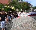 Bild: Kerstin Kiener
Eine große Schar Ministranten aus Luhe, Oberwildenau und Neudorf erwies Pfarrer Arnold Pirner die Ehre bei seinem Abschiedsgottesdienst.