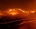 Bild: Noah Berger/AP/dpa
Zehntausende Hektar hat das Feuer zwischen Kalifornien und Nevada bereits erfasst.