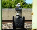 Bild: Felix Kirberg/dpa
Ein Roboter ist auf dem Bahnhofsgelände im Einsatz.