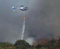 Bild: Federico Gambarini/dpa
Ob Löschhubschrauber, Wasserwerfer oder Panzer - in Hürtgenwald wird alles technisch Mögliche an den Start gebracht, um den Waldbrand zu bekämpfen.