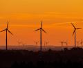 Symbolbild: Sina Schuldt/dpa
Deutlich mehr Windkraftanlagendürfte es bald auch in der Nordoberpfalz geben.