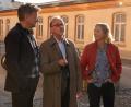 Bild: Susanne Bernhard/ZDF/dpa
Das Team: Alexander Held Mitte, als Kommissar Ludwig Schaller), Bernadette Heerwagen (als Kommissarin Angelika Flierl, rechts) und Marcus Mittermeier (als Kommissar Harald Neuhauser). (ZDF-Bild)