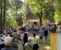 Bild: Raphael Haubelt
Etwa 250 Gläubige besuchten den Festgottesdienst an der Brünnl-Kirche.
