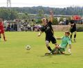 Bild: Rudi Gebert
Der FC Tirschenreuth gewann am Sonntag beim TSV Konnersreuth mit 4:0. In dieser Szene klärt TSV-Torwart Henryk Hecht gegen Jakob Völkl.
