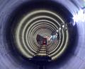 Bild: Philipp Schulze/dpa
Blick in die Röhre: Zwischen Wewelsfleth in Schleswig-Holstein und Wischhafen in Niedersachsen ist der Suedlink-Tunnel unter der Elbe fertig geworden.