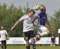 Bild: Hans Mark
Der TSV Detag Wernberg (lila) gewinnt das Derby beim SV Kemnath a. B. (weiß) mit 2:0.