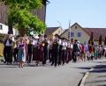 Bild: fvo
Der Festzug zur Riedlhalle führte die Trachtenkapelle Waldthurn natürlich selbst an.
