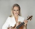 Bild: Lenka Hatašová
Die Bratschistin Jitka Hosprová gastiert beim Musikfestival „Spaziergänge durch die Kunst“.