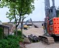 Bild: Robert Dotzauer
Den Brückenneubau der Deutschen Bahn in Vorbach nutzt der Wasserzweckverband, in der Unterführung eine neue Hauptwasserleitung zu verlegen.