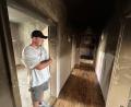 Bild: ck
Der Wohnungsbrand in Vohenstrauß in der Nacht zum 2. August wurde vermutlich von einem Mikrowellengerät ausgelöst. Das Ergebnis des Gutachtens steht noch aus. Markus Heide ist aktiver Feuerwehrmann und hat sofort seine Lebensgefährtin und die kleine Tochter in Sicherheit gebracht.