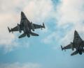 Bild: Vadim Ghirda/AP/dpa
Nahe einer Gasförder-Plattform im Schwarzen Meer haben zwei rumänische Kampfjets eine Seedrohne ausgeschaltet. (Archivbild)