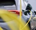 Bild: Jan Woitas/dpa
Die Verbraucherzentralen setzen auf mehr günstige E-Autos. (Archivbild)