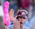 Bild: Mark J. Terrill/AP/dpa
Max Kepler darf wieder Baseball spielen - und hat eine Theorie zu seinem positiven Doping-Test. (Archivfoto)