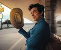Bild: Chris Phelps/Island Records/dpa
Auf seinem dritten Soloalbum "Thrasher" widmet sich Flowers von der Band The Killers dem Country-Genre.