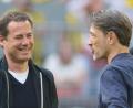 Bild: Bernd Thissen/dpa
Wünschen Jamal Musiala alles Gute: Lars Ricken (l) und Niko Kovac. (Archivbild)