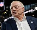 Bild: David Becker/AP/dpa
Cowboys-Besitzer Jerry Jones hat an sich Verständnis für die Strafe - findet sie aber etwas hoch. (Archivfoto)