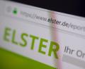 Symbolbild: Marijan Murat/dpa
Das Finanzamt Waldsassen warnt vor angeblichen E-Mails der Steuerverwaltung.