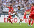 Bild: Anke Waelischmiller/dpa
Tyger Lobinger (m) erzielte das 1:1 für den MSV Duisburg.