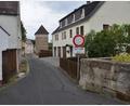 Bild: Arnold Koch
Der Weihergraben in Kemnath: Die Ortsstraße soll in voller Länge ausgebaut werden.