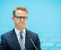 Bild: Christoph Soeder/dpa
Bundesgesundheitsminister Linnemann will die eigentlich geplante Kürzung von Rentenansprüchen pflegender Angehöriger stoppen. (Archivbild)