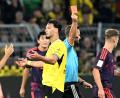 Bild: Federico Gambarini/dpa
Ramy Bensebaini ist im Franz-Beckenbauer-Supercup vom Platz geflogen.