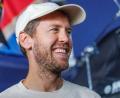 Bild: Jens Büttner/dpa
Seit 2023 als Miteigentümer von Team Germany bei der SailGP dabei: der viermalige Formel-1-Weltmeister Sebastian Vettel.