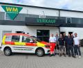 Bild: Florian Schlegel
Der Caddy der Ebermannsdorfer Helfer vor Ort ist wieder einsatzbereit. HvO-Leiter Thorsten Schmid freut sich, dass regionale Firmen zusammenhalfen, um das Fahrzeug schnellstmöglich zu reparieren.