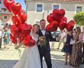 Bild: Tobias Übelmesser
Julia und Michael Busch feiern Hochzeit in Waldeck.