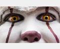 Symbolbild: Angela Rohde/Adobe Stock
Horrorfilme - ja oder nein? Für Florian Bindl ist die Antwort klar. In der Kolumne antwortet er auf den OTon seiner Kollegin. Das Bild zeigt übrigens keinen von beiden, sondern Horrorclown Pennywise, eine Figur aus dem Roman "Es" von Stephen King.