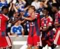 Bild: Friso Gentsch/dpa
Louis Lemke traf im Alter von 16 Jahren beim Pokalspiel in Verl für den HSV.