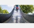 Symbolbild: Christin Klose
Auf einem Spielplatz in Amberg wurden an einer Rutsche Sicherungsteile abmontiert. Die Polizei sperrte den Platz.
