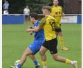 Bild: Hans Mark
Dominik Späth (Mitte Nummer 13) war der entscheidende Mann beim Sieg des FC Amberg beim SV Schwandorf-Ettmannsdorf.