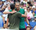 Bild: Frank Franklin II/AP/dpa
Gemeinsames Training bei den US Open: Alexander Zverev (r) und Novak Djokovic.