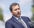 Bild: Michael Kappeler/dpa
Finanzminister Klingbeil schaltet sich in das Übernahmeringen zwischen Commerzbank und Unicredit ein. (Archivbild)
