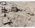 Bild: Skanda Gautam/ZUMA Press Wire/dpa
Viele Häuser wurden von den Schlammassen mitgerissen.
