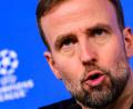 Bild: Tom Weller/dpa
Wird mit dem VfB Stuttgart für diese Bundesliga-Saison hoch gehandelt: VfB-Trainer Sebastian Hoeneß. (Archivbild)