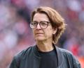 Bild: Jan Woitas/dpa
CEO bei RB Leipzig: So weit nach oben wie Tatjana Haenni hat es noch keine Frau in der Bundesliga geschafft. (Archivbild)