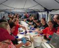 Bild: Jürgen Masching
Ohne die freiwilligen Helferinnen und Helfer würde beim Pizzafest nichts gehen.