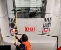 Bild: Jan Woitas/dpa
Die Bahn investiert bis 2030 zusätzliche 210 Millionen Euro in Sauberkeit und Sicherheit. (Archivbild)