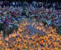 Bild: Julia Wäschenbach/dpa
Kerzen für verstorbenen König Harald