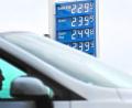 Bild: Bernd Weißbrod/dpa
Der Krieg im Iran hat Öl verteuert, das bekommen Autofahrer hierzulande an der Tankstelle zu spüren.