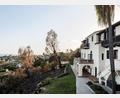 Bild: Mike Kelley/,Courtesy of Villa Aurora/dpa
Das deutsche Kulturhaus Villa Aurora in Los Angeles entkommt im Januar 2025 den Feuern im Stadtteil Pacific Palisades nur knapp. Nach umfangreichen Sanierungsarbeiten öffnet die historische Künstlerresidenz wieder ihre Türen. (Handoutbild)