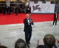 Bild: Alessandra Tarantino/Invision/AP/dpa
Festivaldirektor Alberto Barbera bei der Eröffnung der Filmfestspiele im vergangenen Jahr. (Archivbild)