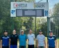 Bild: Matthias Tafelmeier
Sie freuen sich über die neue Anzeigetafel: Patrick Meiler, Christoph Walter, 1. Vorsitzender Andreas Koch, Alexander Freller, Dominik Losch und Matthias Tafelmeier (von links).