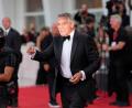 Bild: Alessandra Tarantino/Invision/AP/dpa
George Clooney präsentierte schon diverse seiner Filme in Venedig.