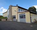 Bild: Roland Krommer
Rund um das neue Feuerwehrhaus der Wildenreuther Brandschützer wird am Wochenende gefeiert.