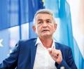 Bild: Matthias Balk/dpa
Bertram Brossardt, Hauptgeschäftsführer der bayerischen Metallarbeitgeber, hofft auf einen moderaten Tarifabschluss mit der IG Metall. Der Stellenabbau in der Branche hielt im ersten Halbjahr an. (Archivbild)