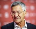 Bild: Christian Charisius/dpa
Hunger auf Titel: Bayern-Präsident Herbert Hainer. (Archivbild)