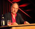 Bild: Hans Prem
Kaum ein anderer kann so herrlich fränkisch granteln wie der Kabarettist und Schauspieler Matthias Egersdörfer. Mit seinem Programm "Langsam" kam er beim Schafferhof-Publikum bestens an.